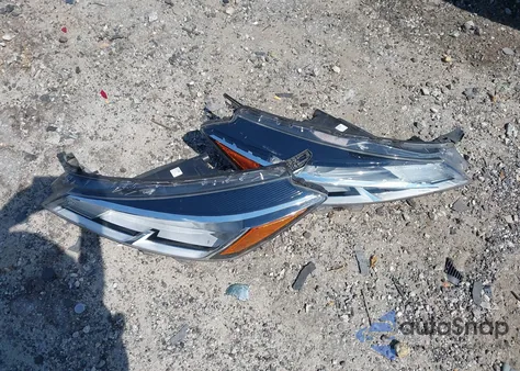 2021 Nissan Kicks Sv Xtronic Cvt z USA, uszkodzony, nr VIN 3N1CP5CV2ML482091